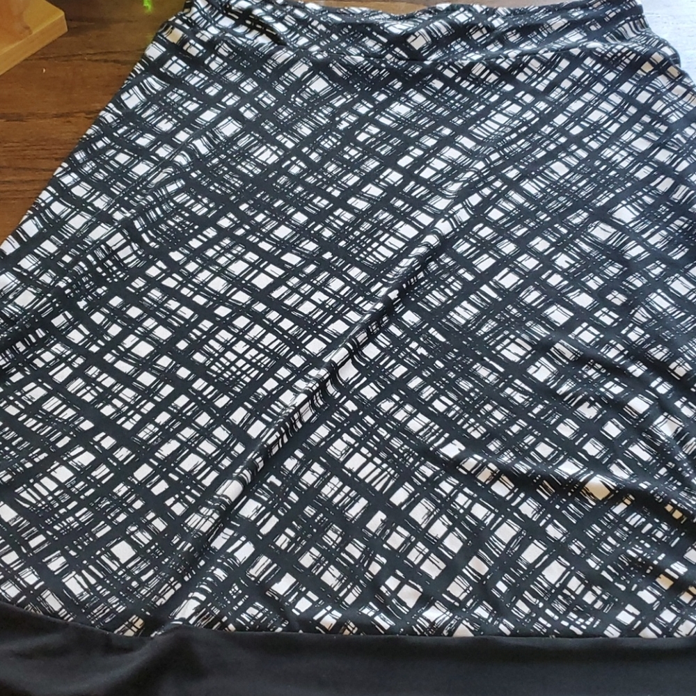 Aline skirt black white large